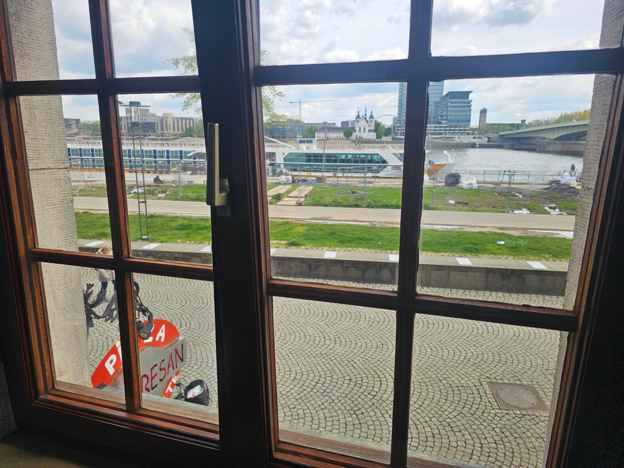 Haus Enteresan Aparthotel Köln Eksteriør bilde